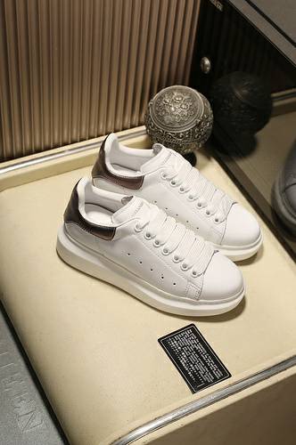Picture of Alexander McQueen Shoes Men _SKUfw68739944fw